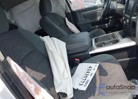 2016 Ram 1500 Big Horn из США, поврежденный, VIN 1C6RR7LT2GS153464